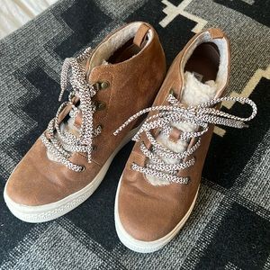 Not Rated faux suede Sherpa women’s wedge shoes